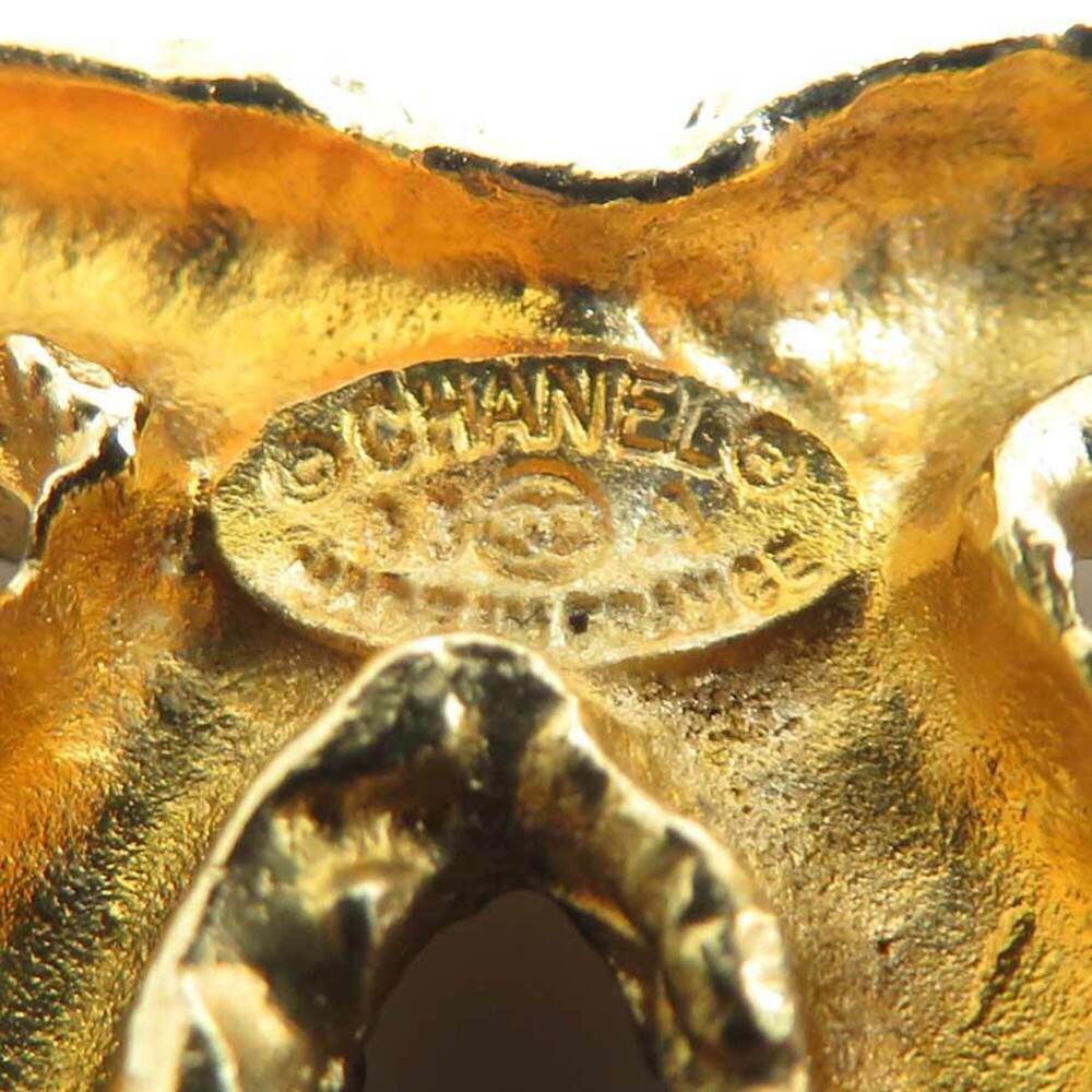 CHANEL Authentic Gold Brooch - Picture 7 of 7